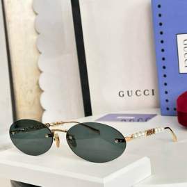 Picture of Gucci Sunglasses _SKUfw79338158fw